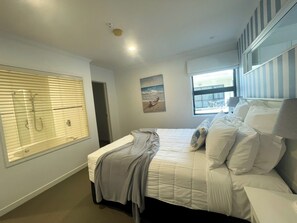 Standard Apartment, 1 Bedroom | 3 bedrooms, individually decorated, individually furnished - Ocean Breeze Resort (Pauanui)