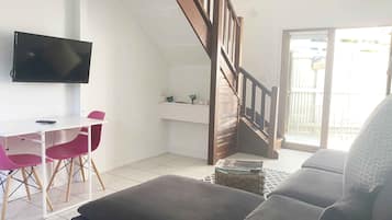 Estudio | Ropa de cama de alta calidad, wifi gratis, ropa de cama