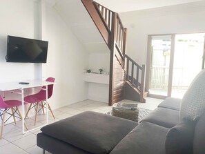 Self contained Studio minimum 2 nights  | Premium bedding, free WiFi, bed sheets - Byron Springs (Byron Bay)