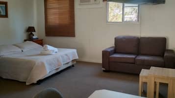 Standard Room, Non Smoking (queen ensuite)