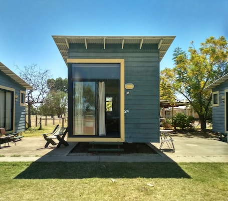 Basic Cabin. Ironbark Inn