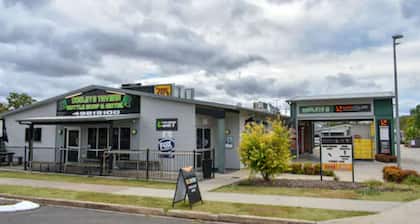 Dooleys Springsure Tavern and Motel
