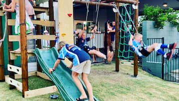 Children’s play area – outdoor