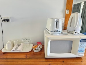 Kaffee und/oder Kaffeemaschine