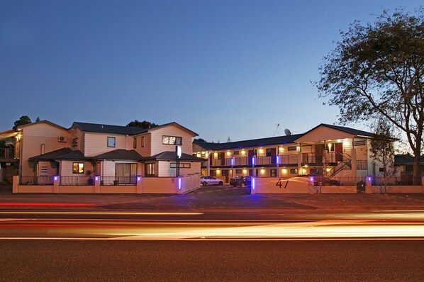 Exterior - Astra Motor Lodge (Hamilton)