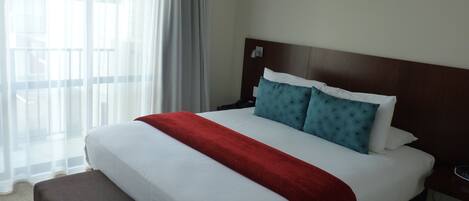 Monolocale Executive, non fumatori, cucina | Una cassaforte in camera, insonorizzazione, ferro/asse da stiro