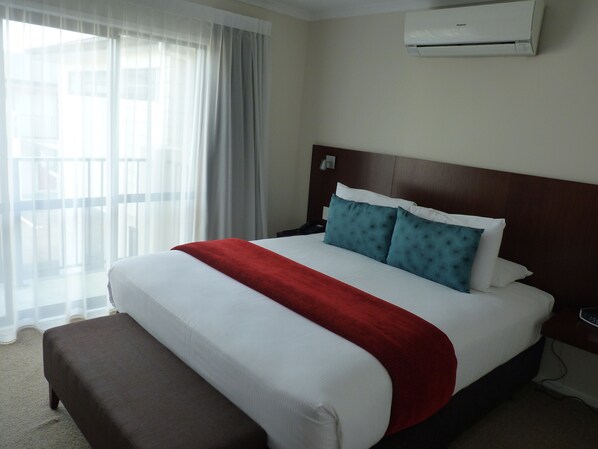 Executive Studio, Non Smoking, Kitchen