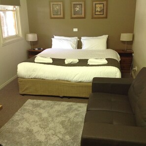 Roupas de cama premium, cofres nos quartos