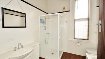 Free toiletries, towels