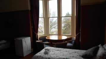 Family Room, Non Smoking, Shared Bathroom (Huge Family Room) | Free WiFi