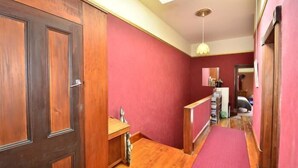 Hallway - Dunedin Lodge (Dunedin)