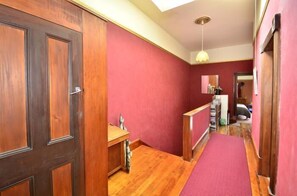 Hallway - Dunedin Lodge (Dunedin)