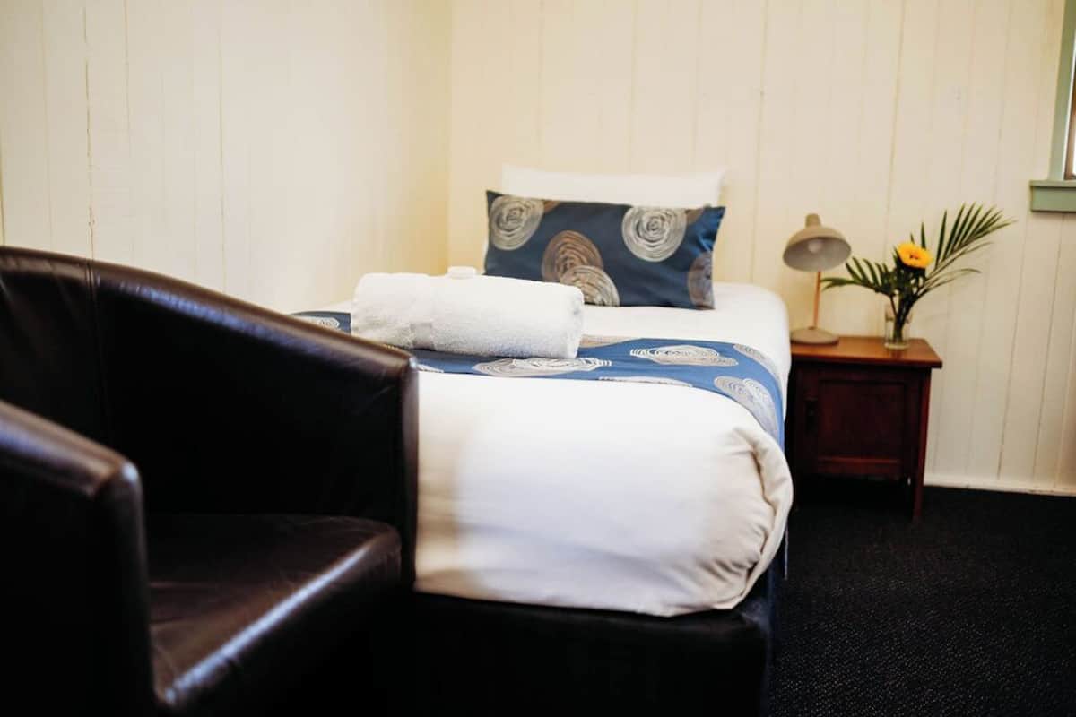 1 chambre, décoration personnalisée, ameublement personnalisé