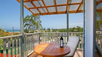 Seaview Suite King & Spa | Balcony