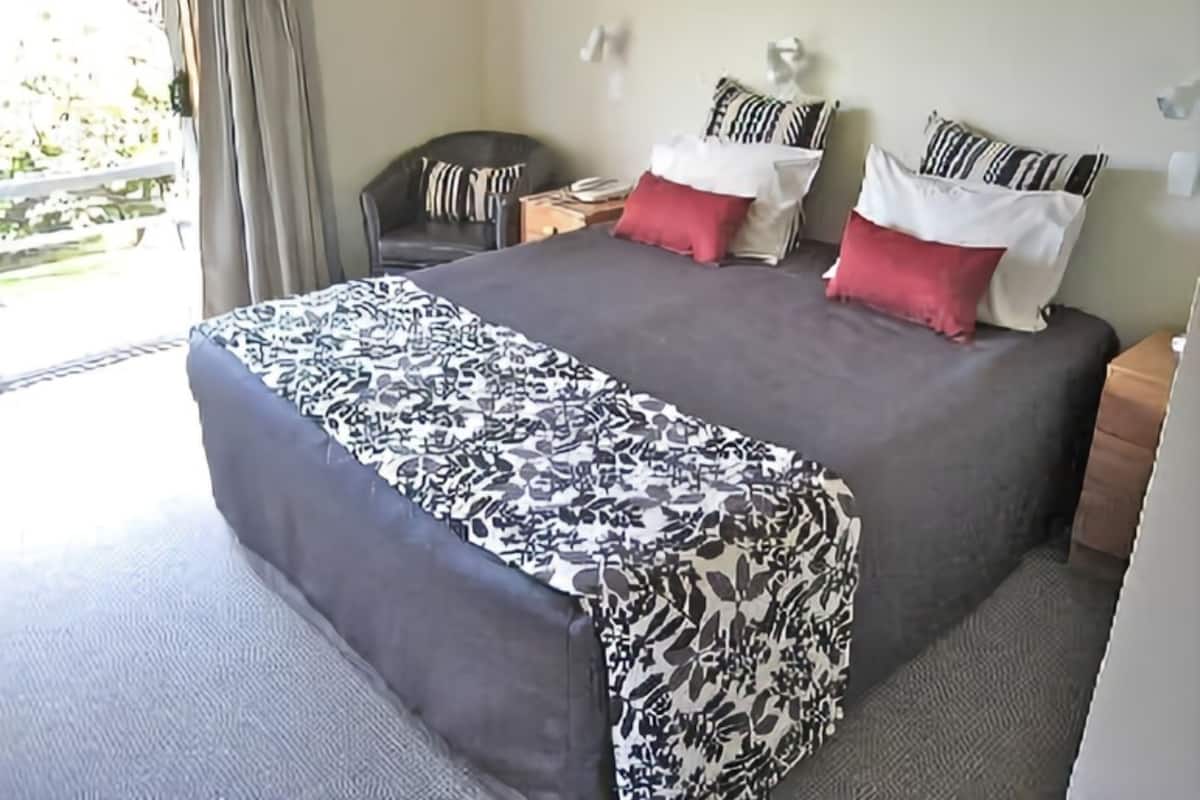 2 slaapkamers, een kluis op de kamer, een strijkplank/strijkijzer