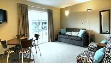 Standard Apartment, 2 Bedrooms, Non Smoking, Kitchenette (Spa Apartment) | Living room | TV, DVD player