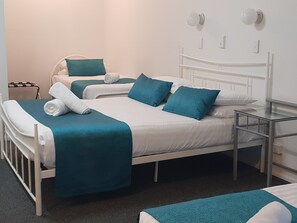 Chambre Quadruple Standard, non-fumeurs