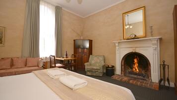 Heritage King Fireplace Room