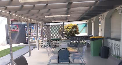 Tropic Coast Motel