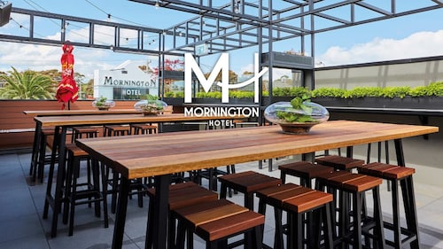 Mornington Hotel