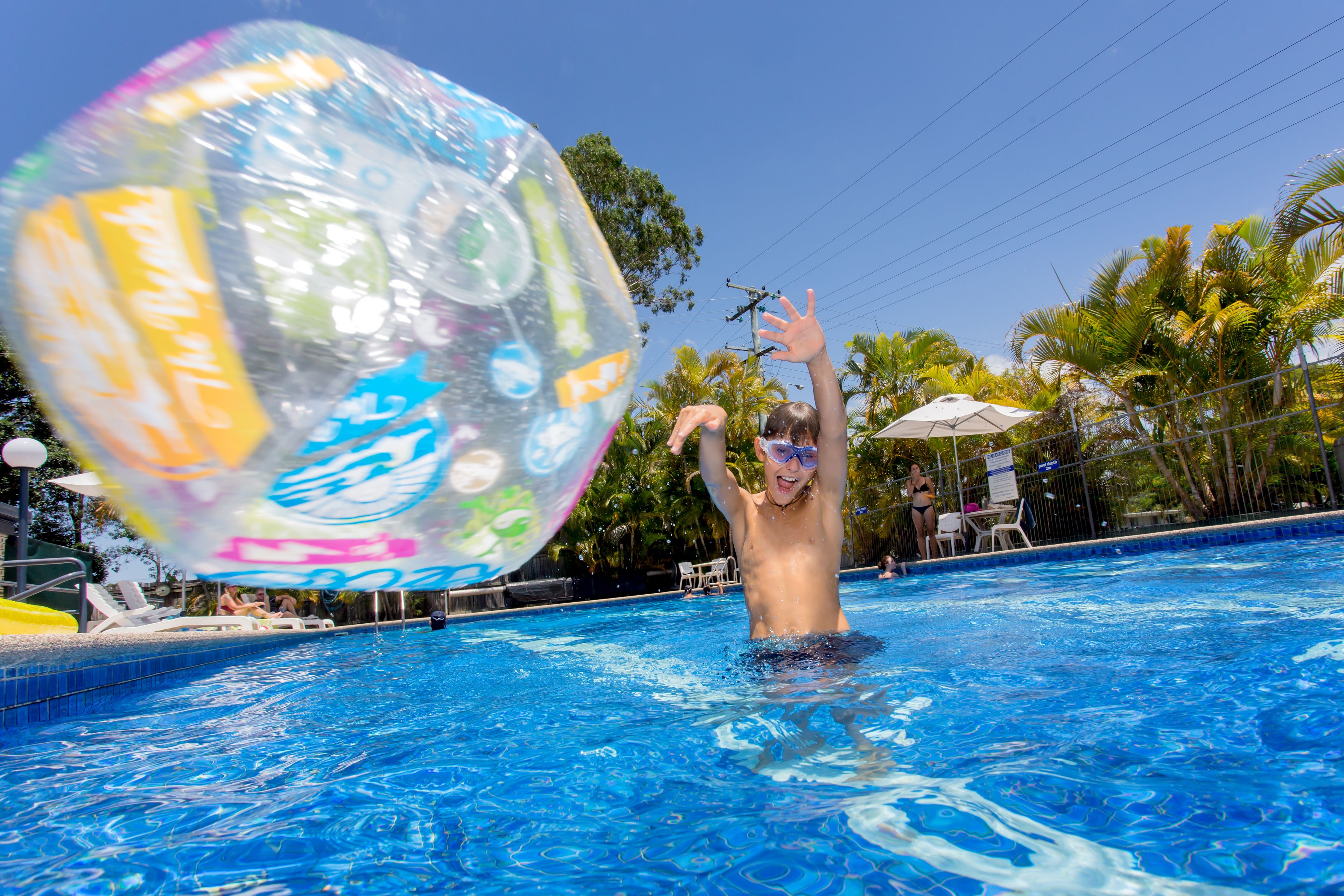 Outdoor pool, free pool cabanas, pool loungers