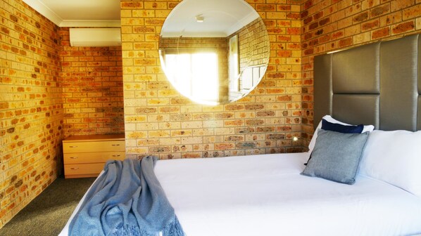 Quarto, 1 cama Queen (Poolside Queen) | Roupas de cama de algodão egípcio, roupas de cama premium