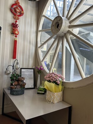 Reception - Tudor Motor Lodge (Hamilton)