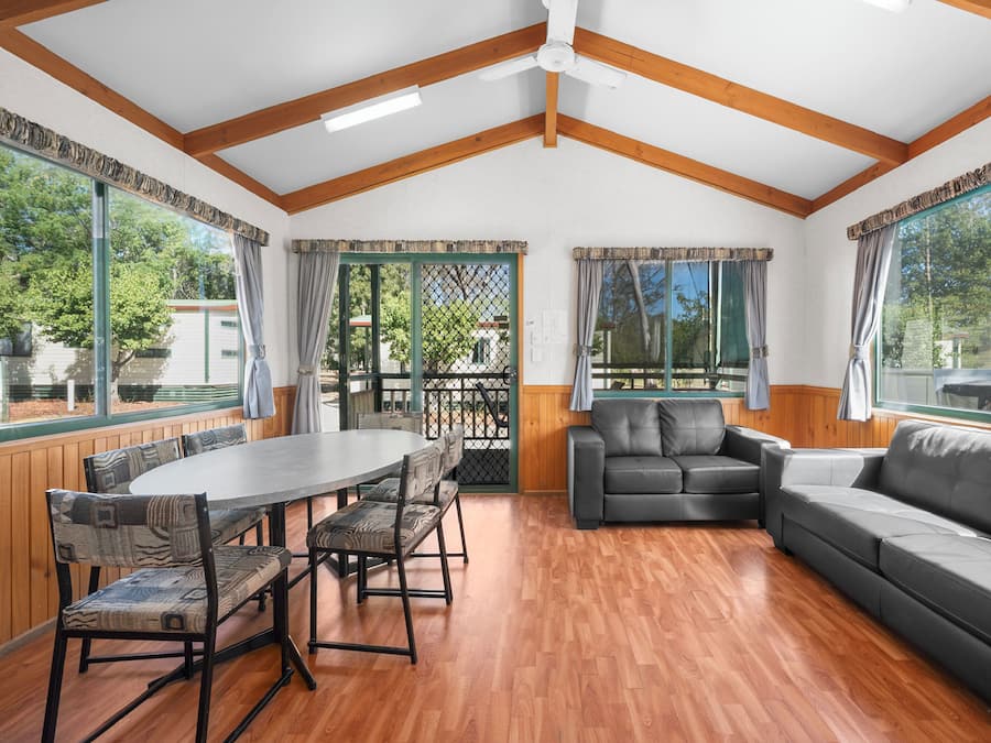 Vila Superior, 2 kamar tidur, dapur (No Pets Allowed) | Area keluarga | TV dan pemutar DVD