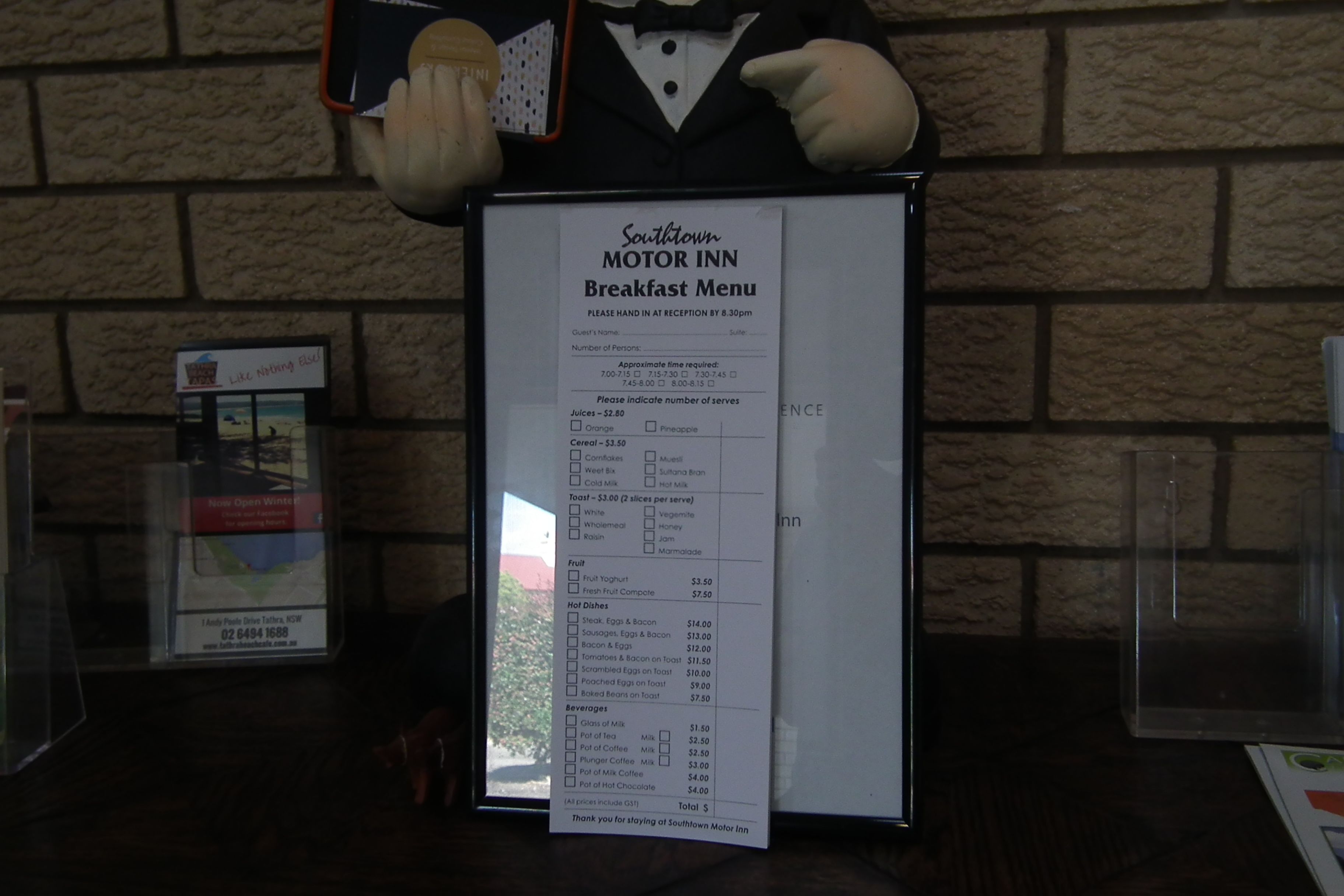 A breakfast menu at Southtown Motor Inn.