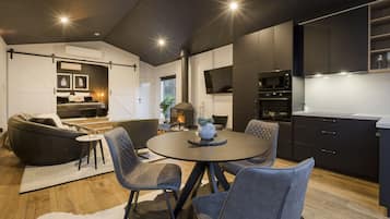 Fridge, microwave, espresso maker, coffee/tea maker