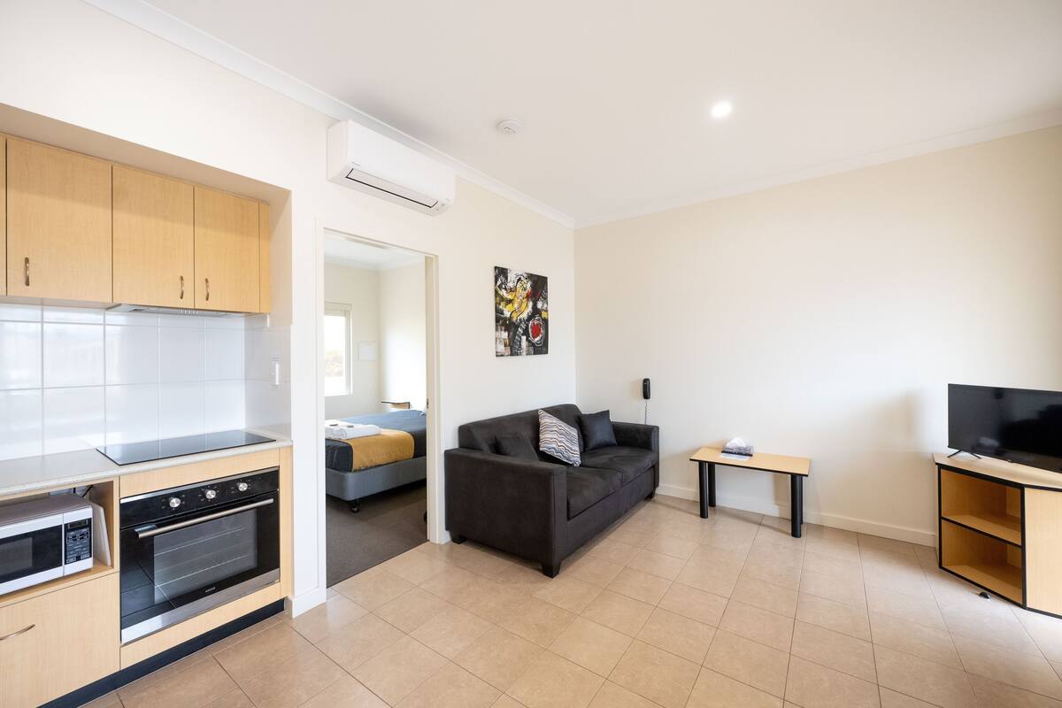Apartemen, dapur | Area keluarga | TV LED