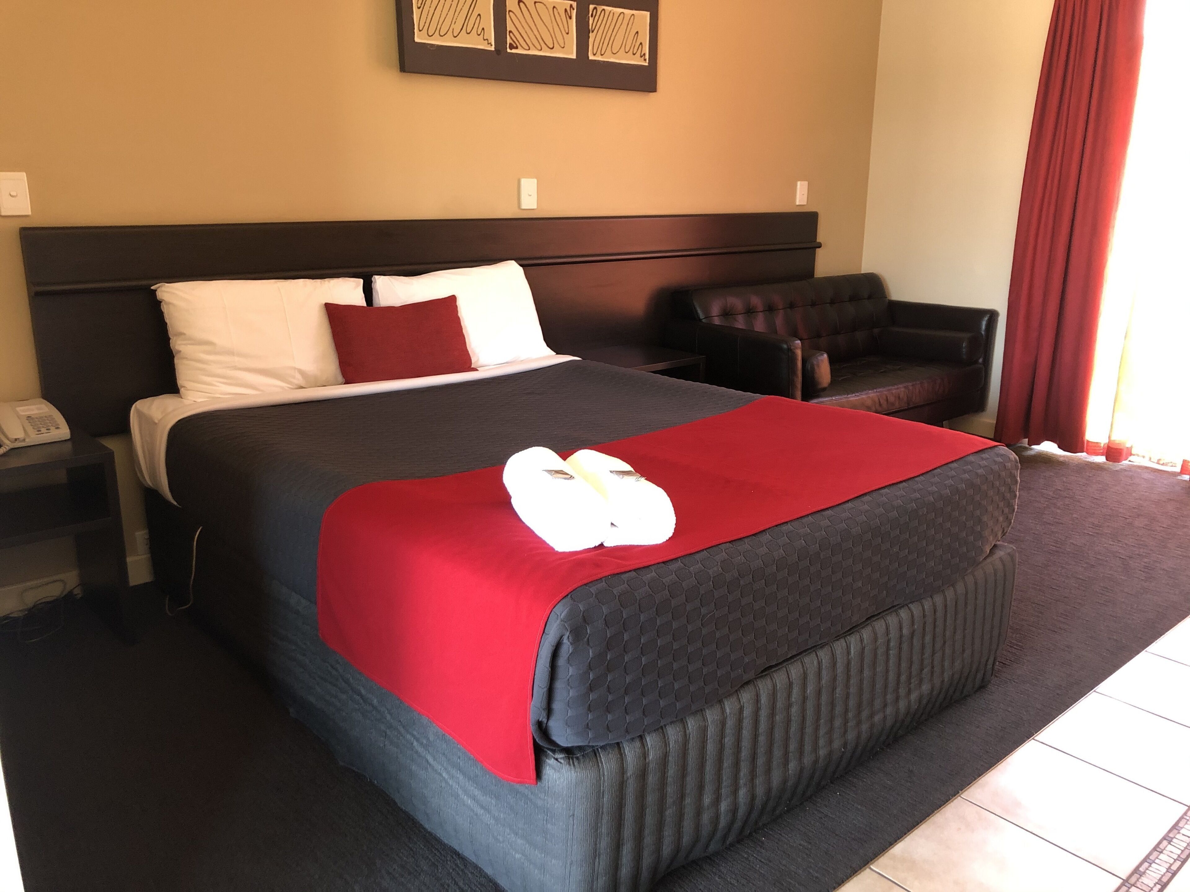 1 間臥室、獨特裝潢、遮光布/窗簾、熨斗/熨衣板