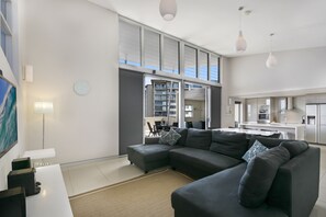 4 Bedroom Apartment (No Spa) | Living area