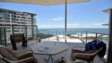 3 Bedroom Penthouse Ocean View (No Spa) | Terrace/patio