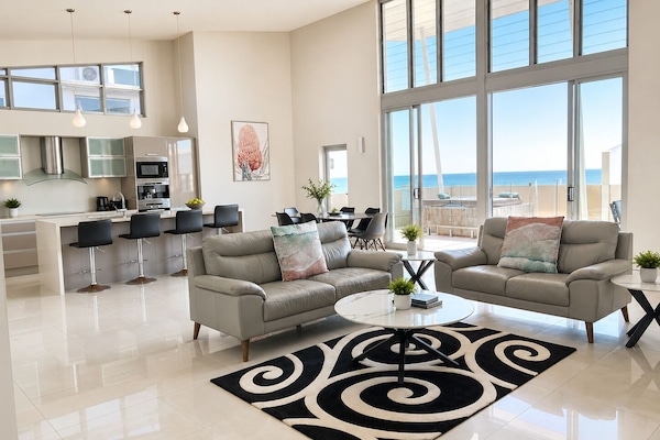 Penthouse, 3 Bedrooms, Sea View | Living area