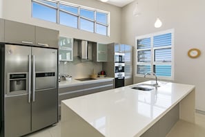 3 Bedroom Penthouse | Private kitchen