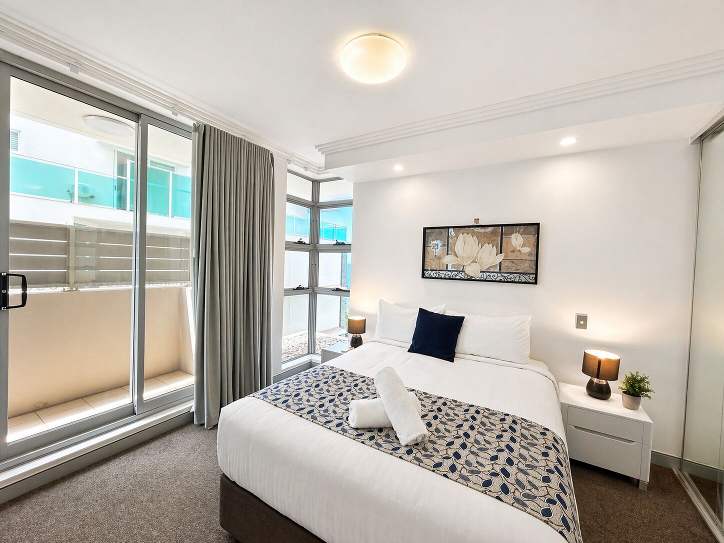 Ocean View 3 Bedroom Apartment | Premium bedding, blackout drapes, iron/ironing board, free WiFi