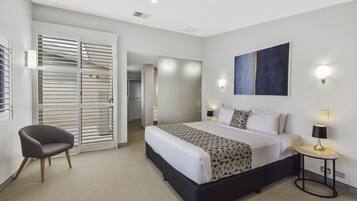 Panoraamakattohuoneisto, 3 makuuhuonetta | 1 makuuhuone, pimennysverhot, silitysrauta/-lauta, ilmainen Wi-Fi