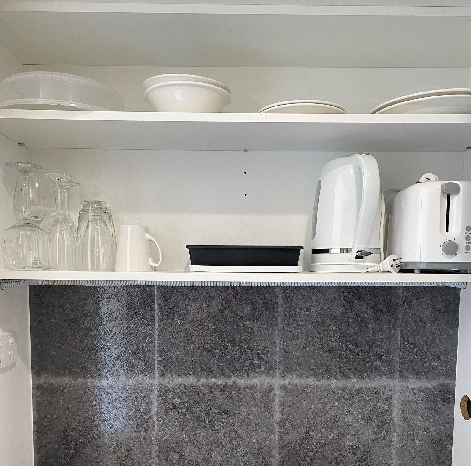 studio with balcony | private kitchenette | fridge, microwave, coffee/tea maker, electric kettle