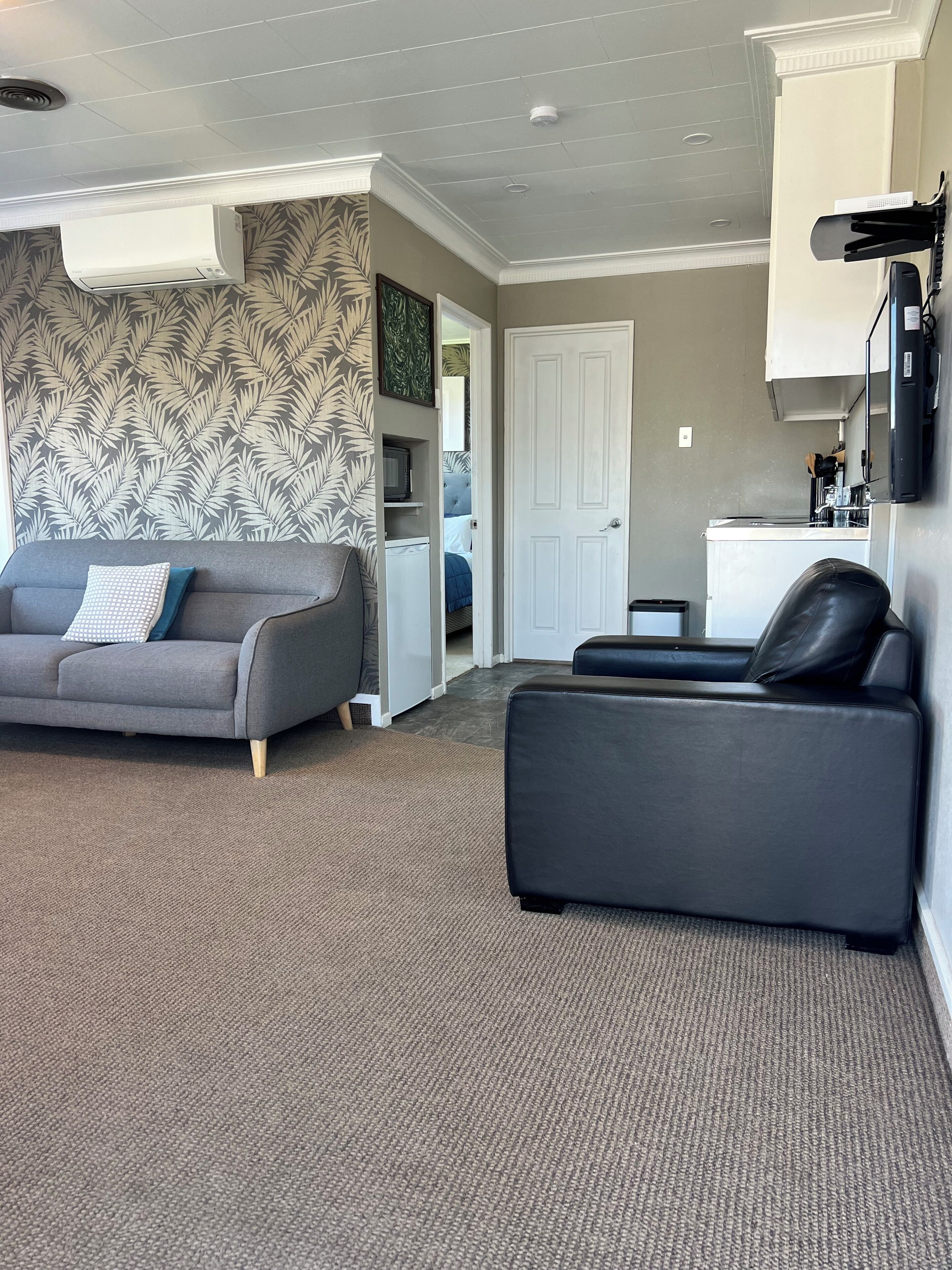 Standardzimmer, 1 King-Bett | Eigene Küche | Kühlschrank, Mikrowelle, Ofen, Herdplatte