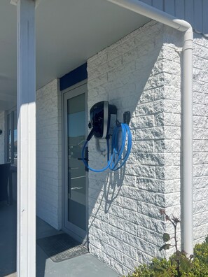 Electric vehicle charging station - ASURE Surrey Court (Invercargill)