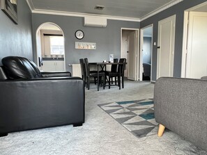 Phòng dành cho gia đình | 1 phòng ngủ, trang trí khác biệt 