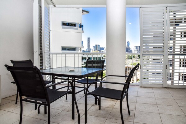 Rosalie Two-Bedroom Apartment | Balcony