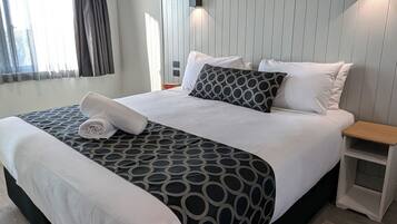 1 bedroom, laptop workspace, blackout curtains, free WiFi