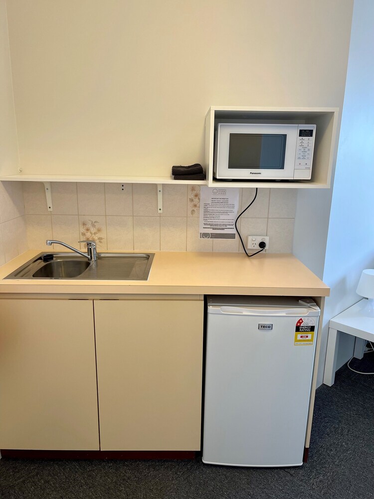 Geraldton's Ocean West Holiday Units by null