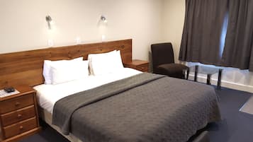 Executive studio, 1 kingsize bed, bubbelbad | Geluiddichte muren, een strijkplank/strijkijzer, gratis wifi, beddengoed