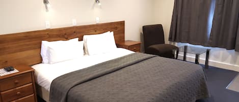 Executive King Studio Spa | Soundproofing, iron/ironing board, free WiFi, bed sheets