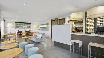 Cafe