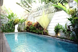 Piscine intérieure