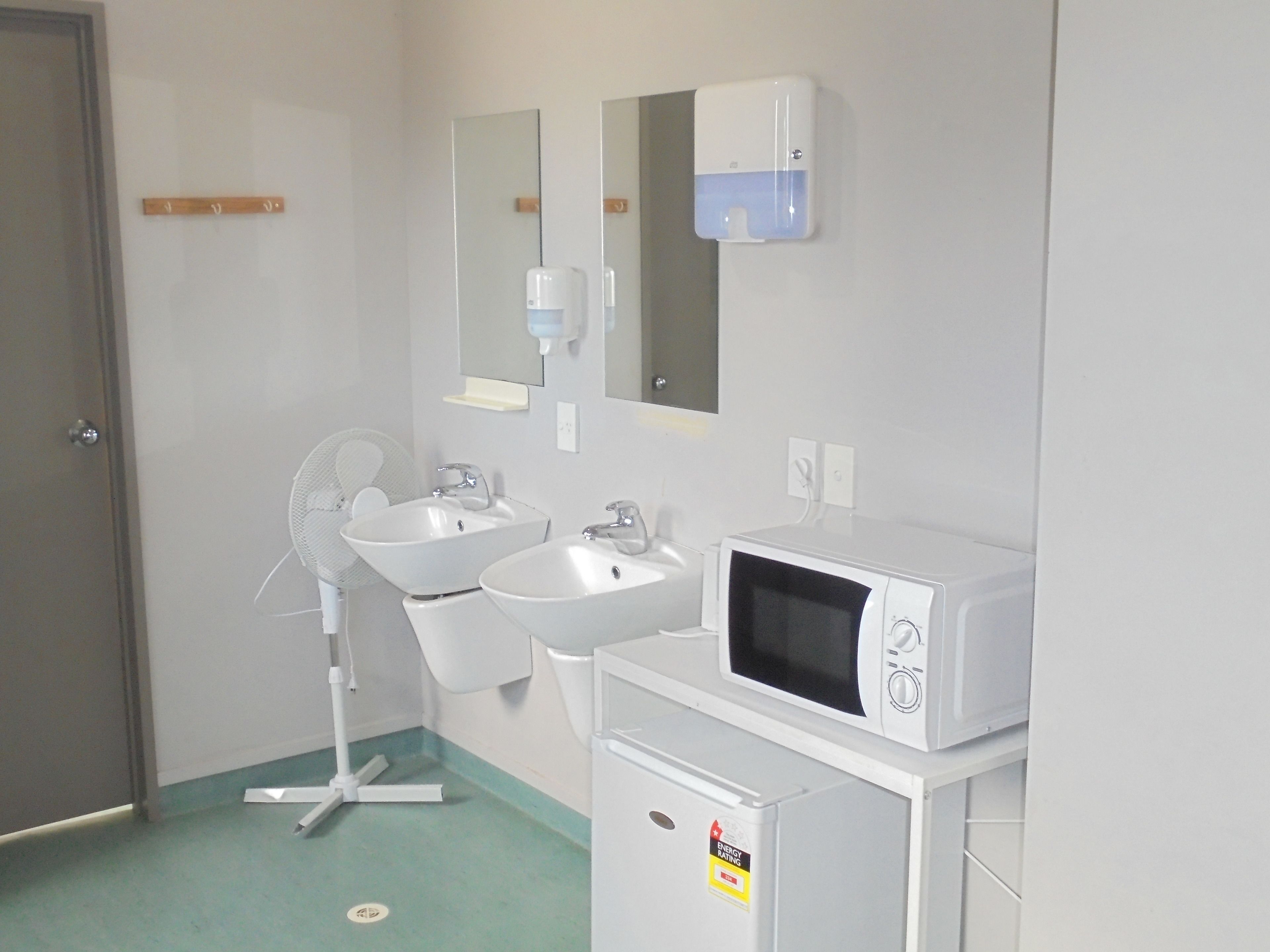 Double Family Ensuite | Microwave